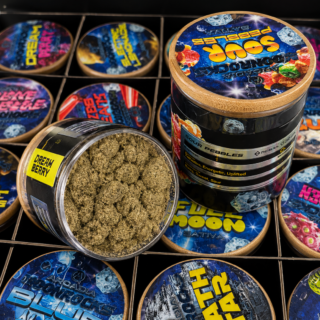 Arcadia MoonRocks collector case open showing 16 strain-specific jars in a 4x4 grid and inside-lid strain menu listing all Hybrid, Indica and Sativa options including MAC 10, Skywalker OG, Northern Lights, Sour Pebbles and Full Moon.